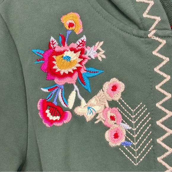 Solitaire Green Floral Embroidered Jacket Size Medium Zip Up - Picture 6 of 10